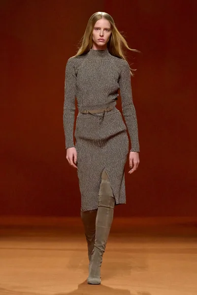 Look 39